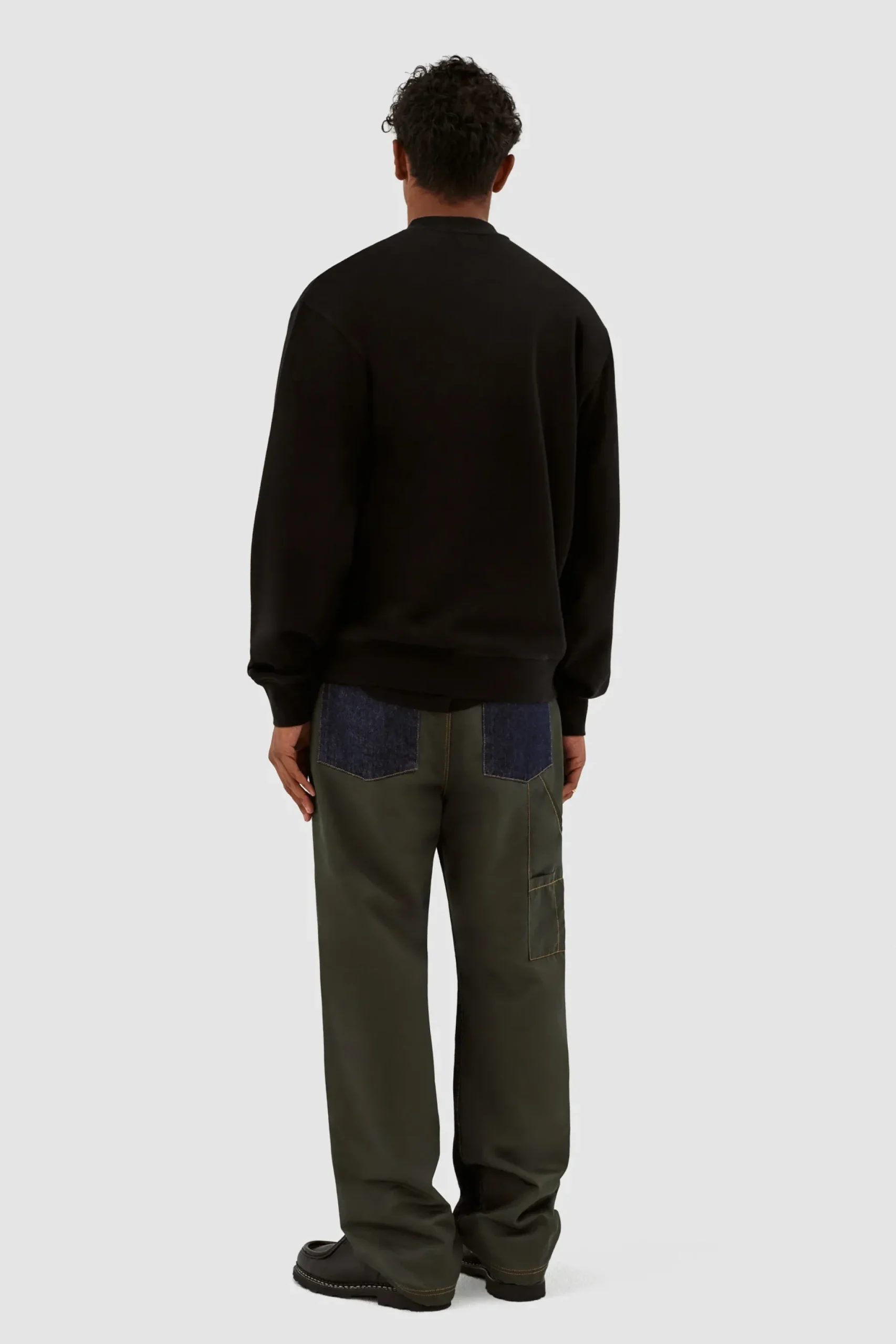 Carlos Arte Crewneck
